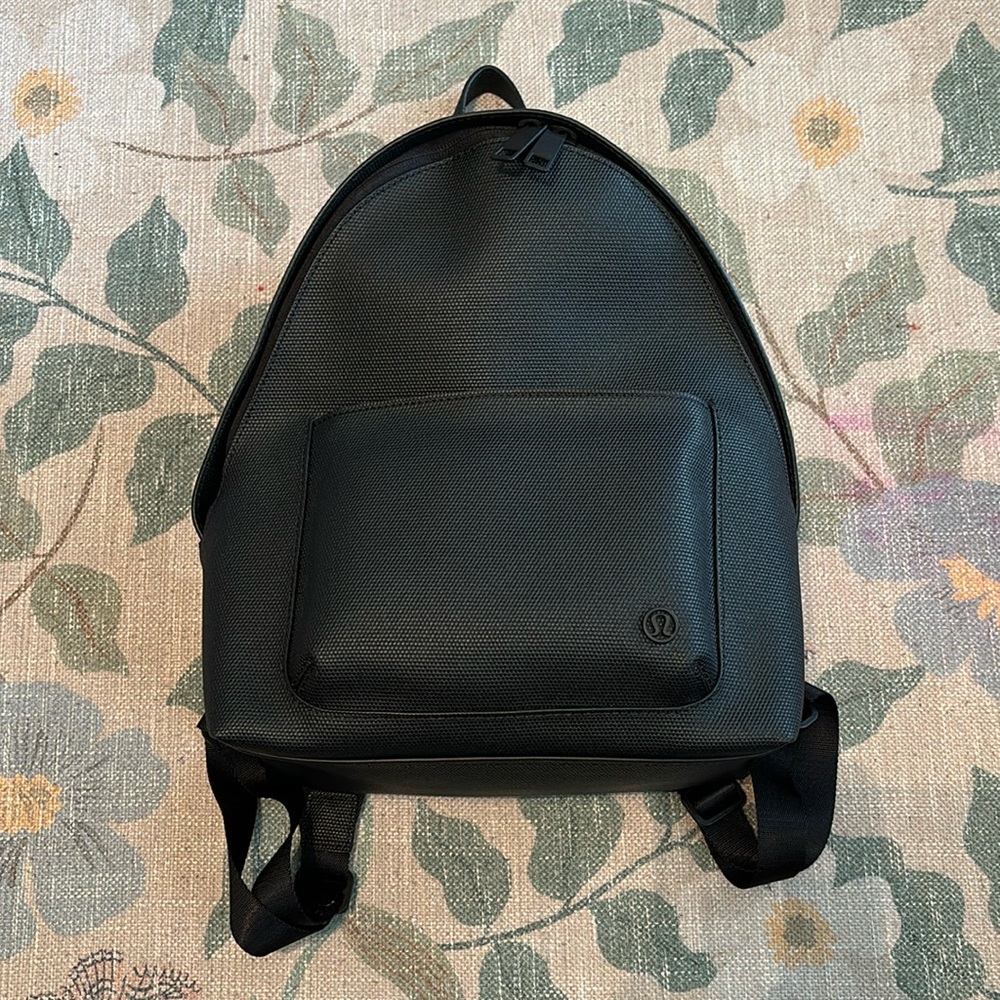 Black mini lululemon backpack